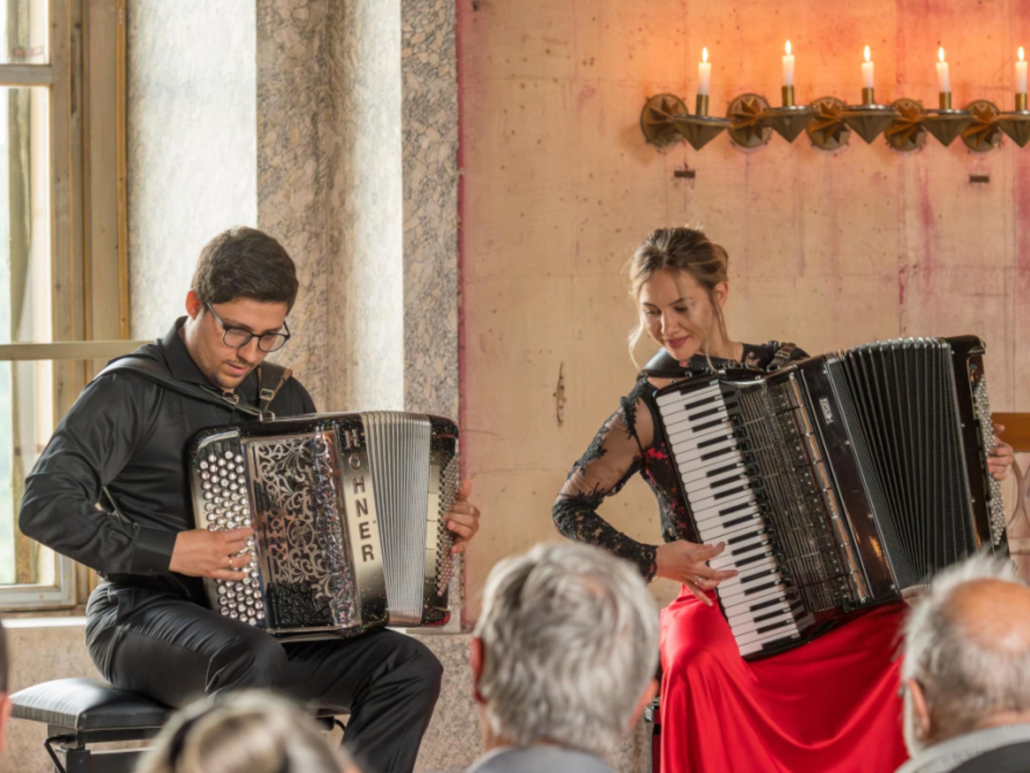 Kammer Musik Festival: Below