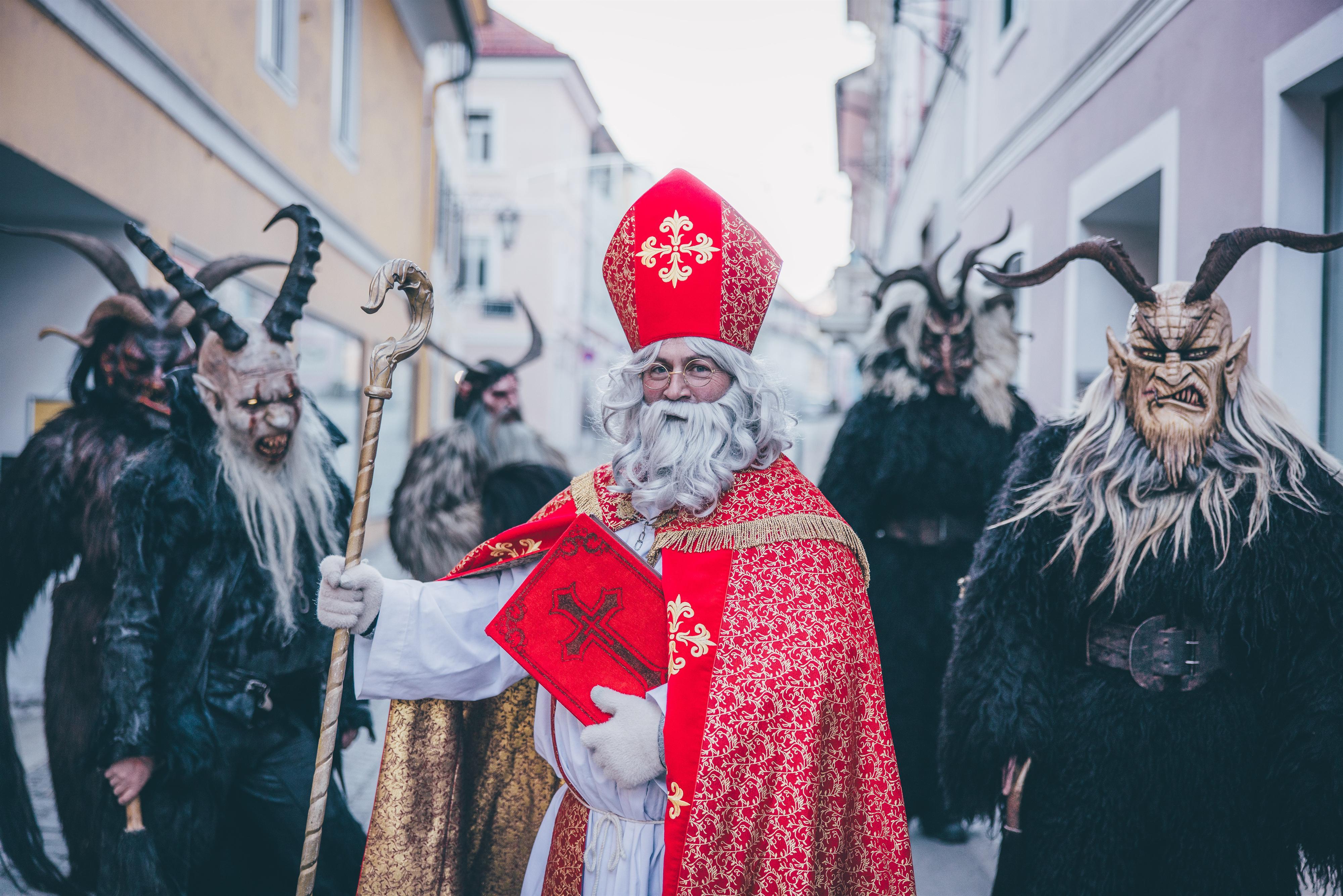 Nikolaus und Krampus