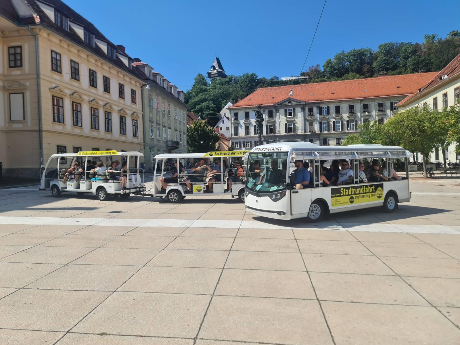 Stadtrundfahrt mit dem Elektroshuttle