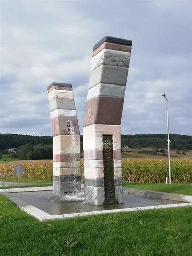 Das Wassertor - Kreisverkehr in Bad Waltersdorf