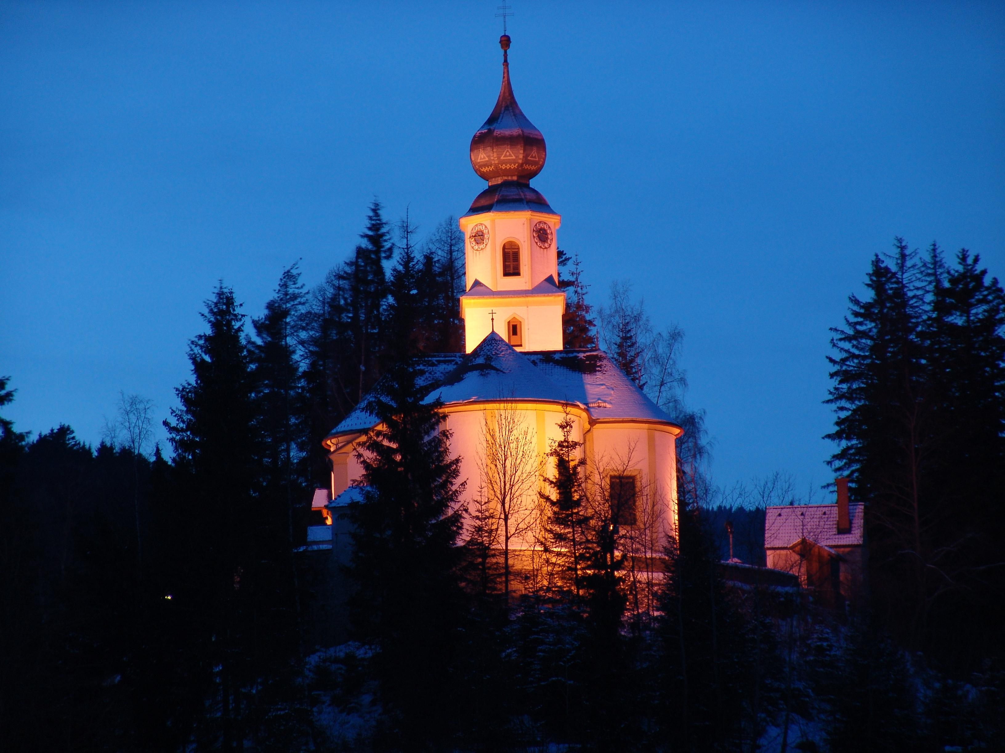 „Advent in der Waldheimat“ mit Adventkranzweihe