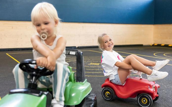 Freizeithalle Zloam- Indoor Skaten und Kinderfuhrpark