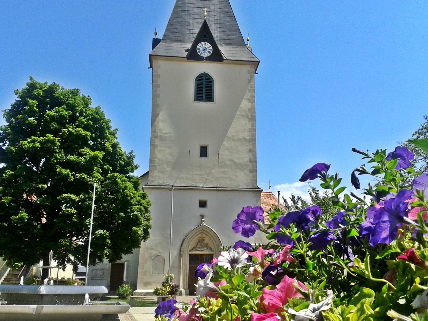 Sommergottesdienst „Himmel auf der Picknickdecke“