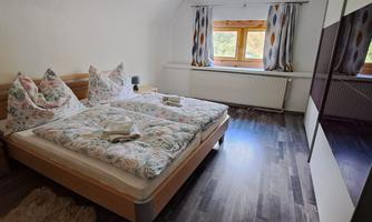 Zimmer 1 OG