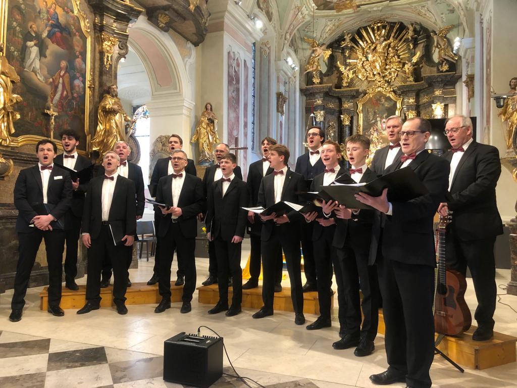 Konzert: Gentlemen Voices mit Hannah Rehrl in Bad Waltersdorf