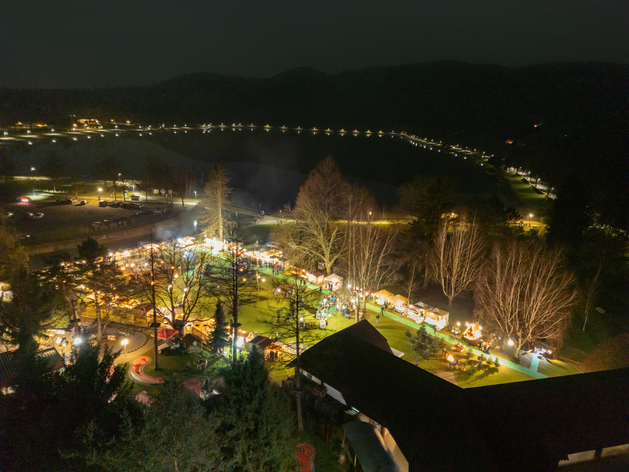 Weihnachtsmarkt am Stubenbergsee