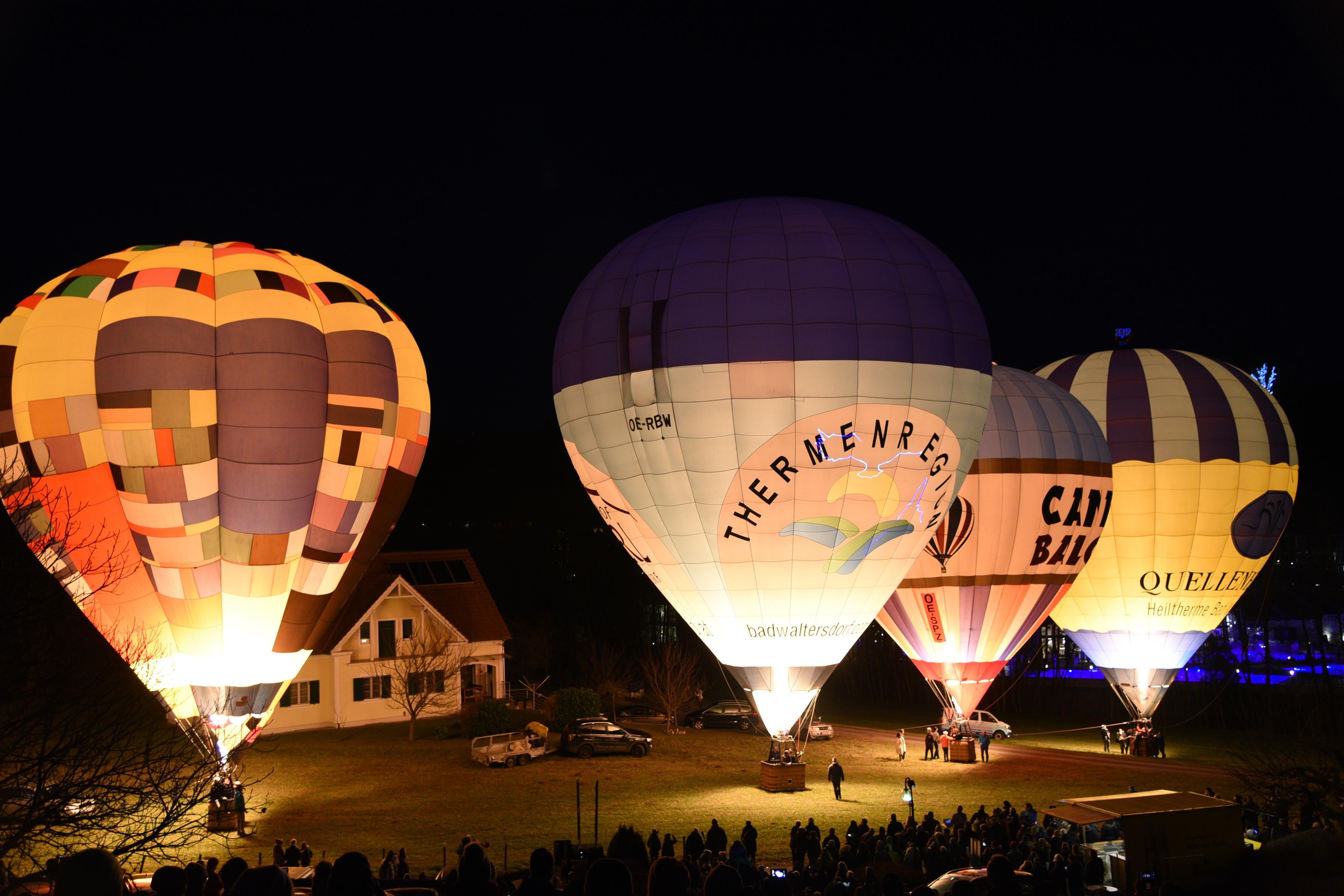 Tanz der Ballone „und großes“ Silvesterfeuerwerk in Bad Waltersdorf