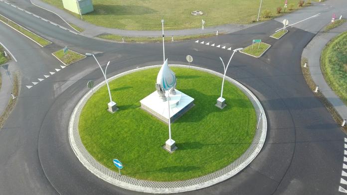 Der Wassertropfen - Kreisverkehr in Bad Waltersdorf