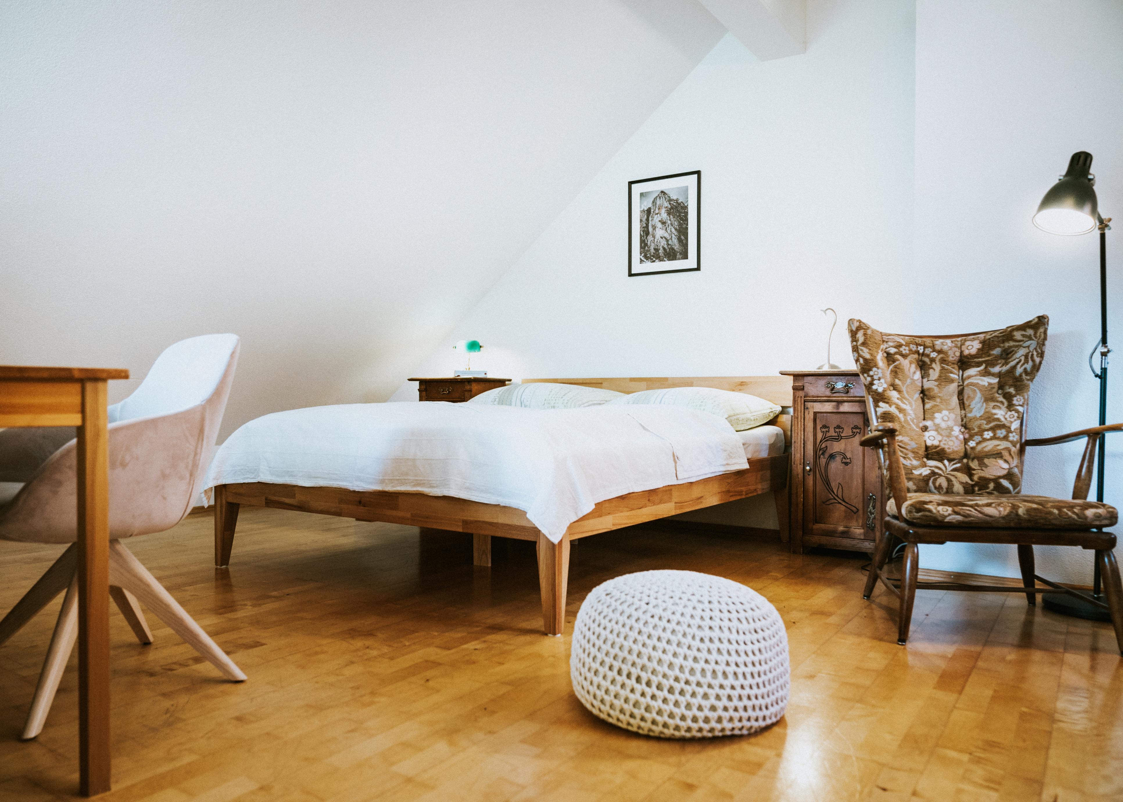 Books & Peaks - Doppelbett