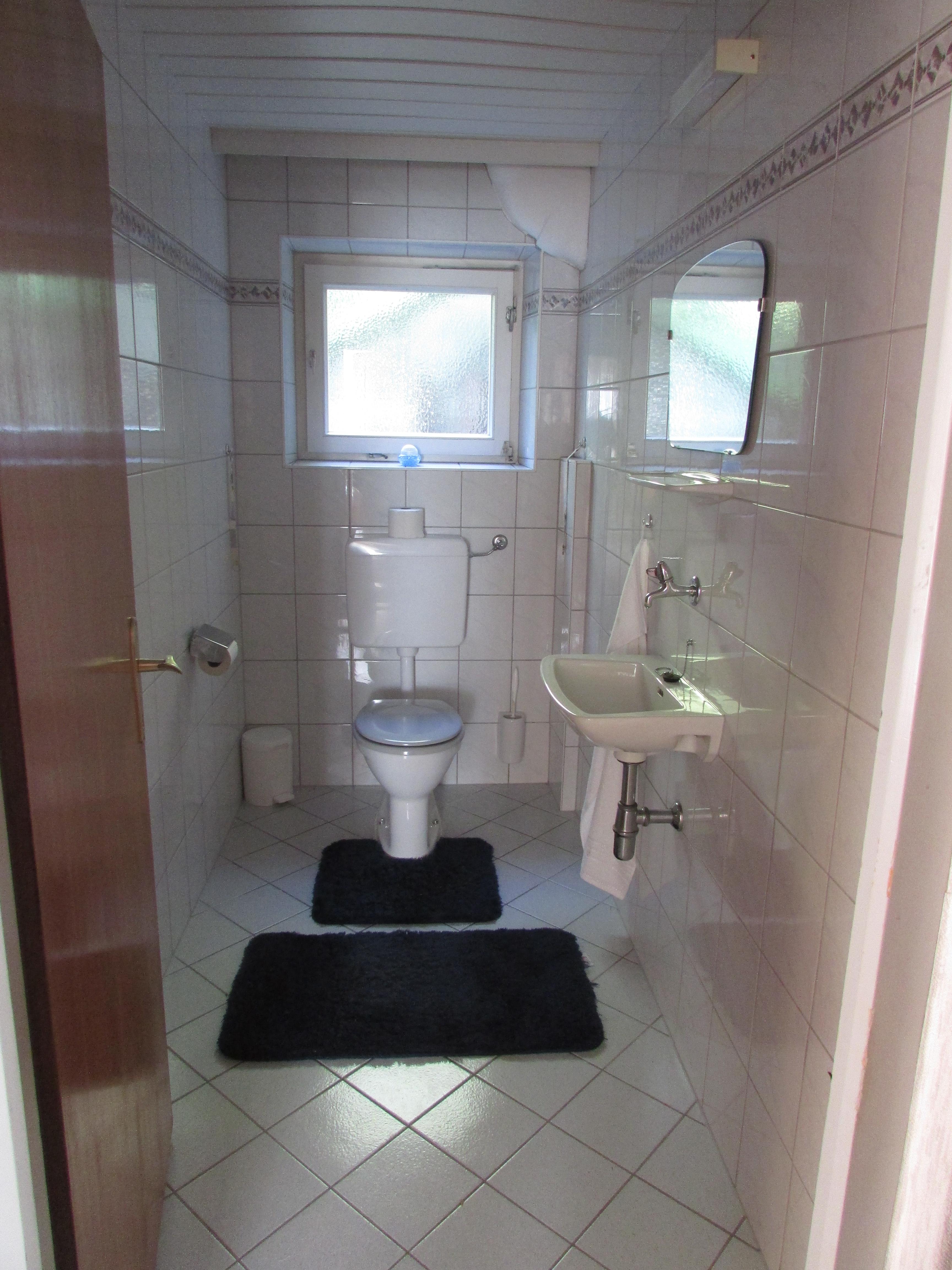 Ferienhaus Tschenett_Badezimmer