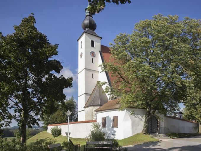 Pfarrkirche Rüstorf