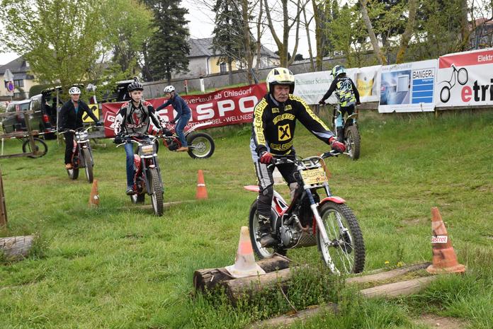 Motorrad Trial Garten