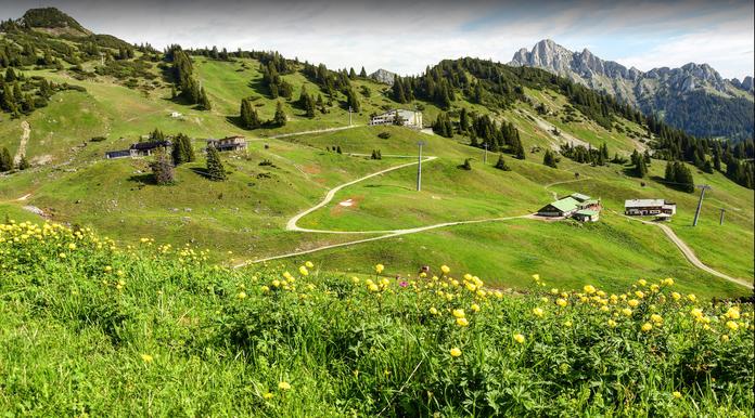 Bergwelt Hahnenkamm
