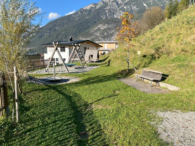 Spielplatz Sportplatz Wald