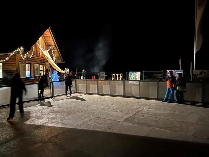 LIKE ICE - Eislaufplatz in St. Konrad