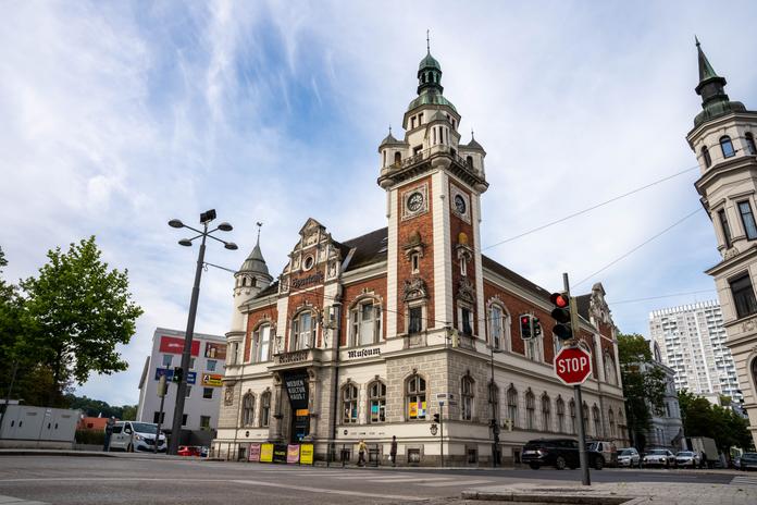 Medien Kultur Haus - Alte Sparkasse