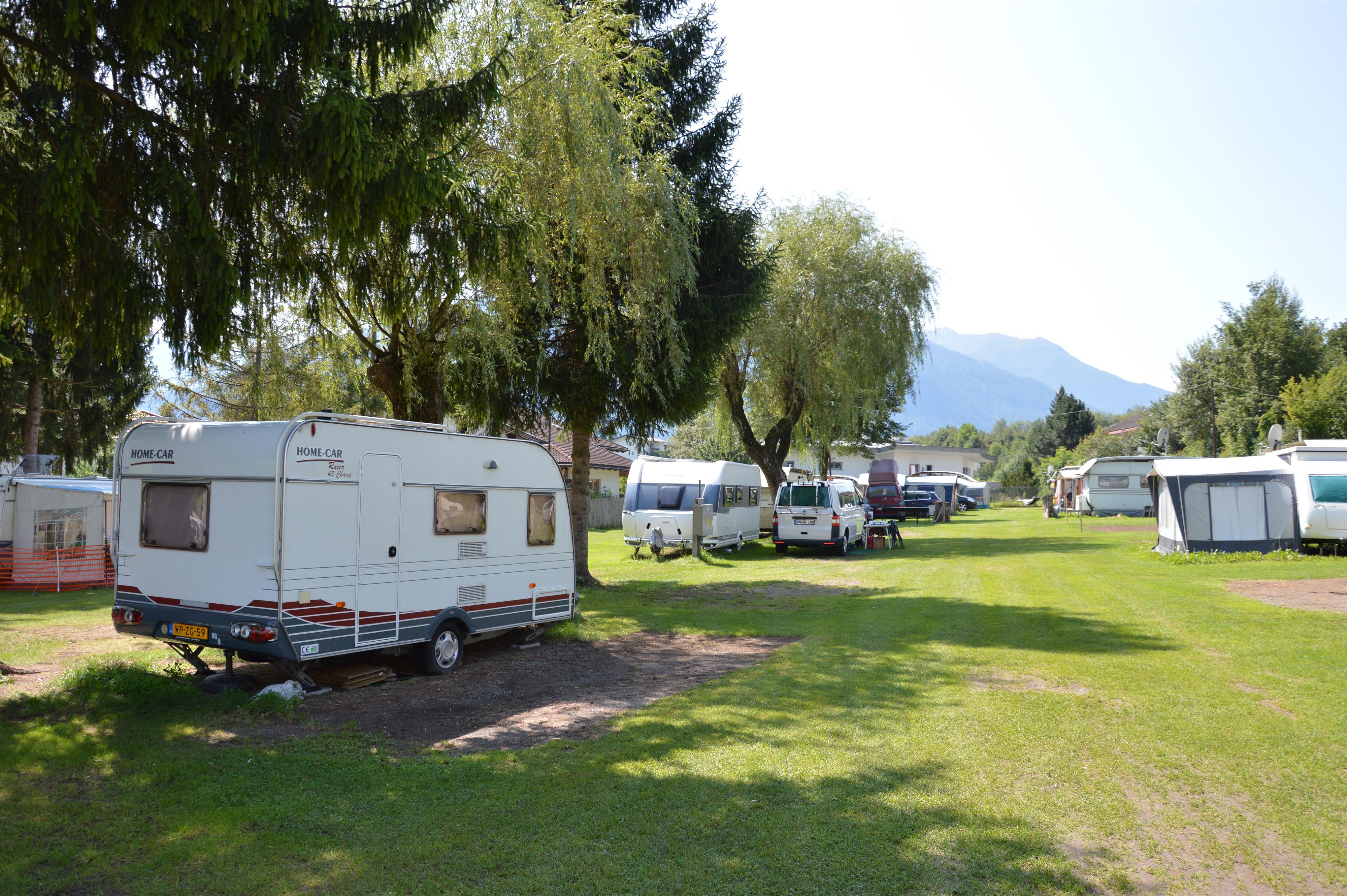 aktivCamping am Schwimmbad (2)