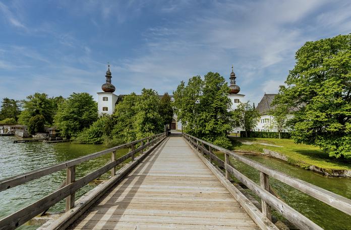 Landschloss Ort