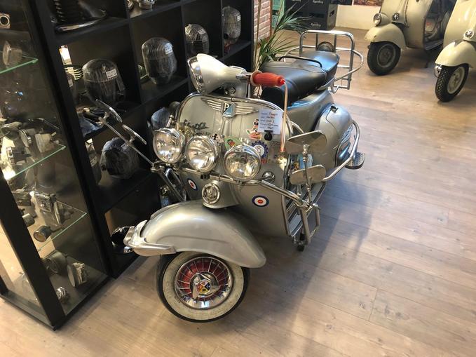 Josi's Classic Garage - Service & Museum- only classic VESPA