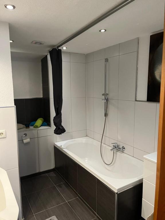 Badezimmer Badewanne