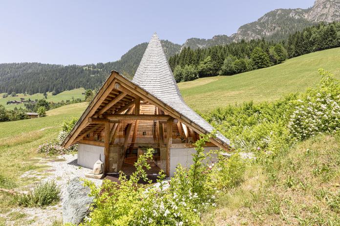 Ort der Stille - Dach für alle Religionen in Alpbach