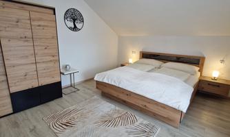 Bedroom with double bed