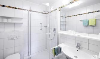 Badezimmer Hotel Tirolerhof Wildschönau