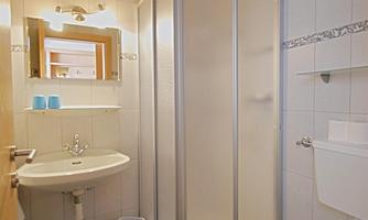 Pension Sonja bathroom