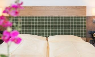 Zimmer-Bett-Tirolerhof-18