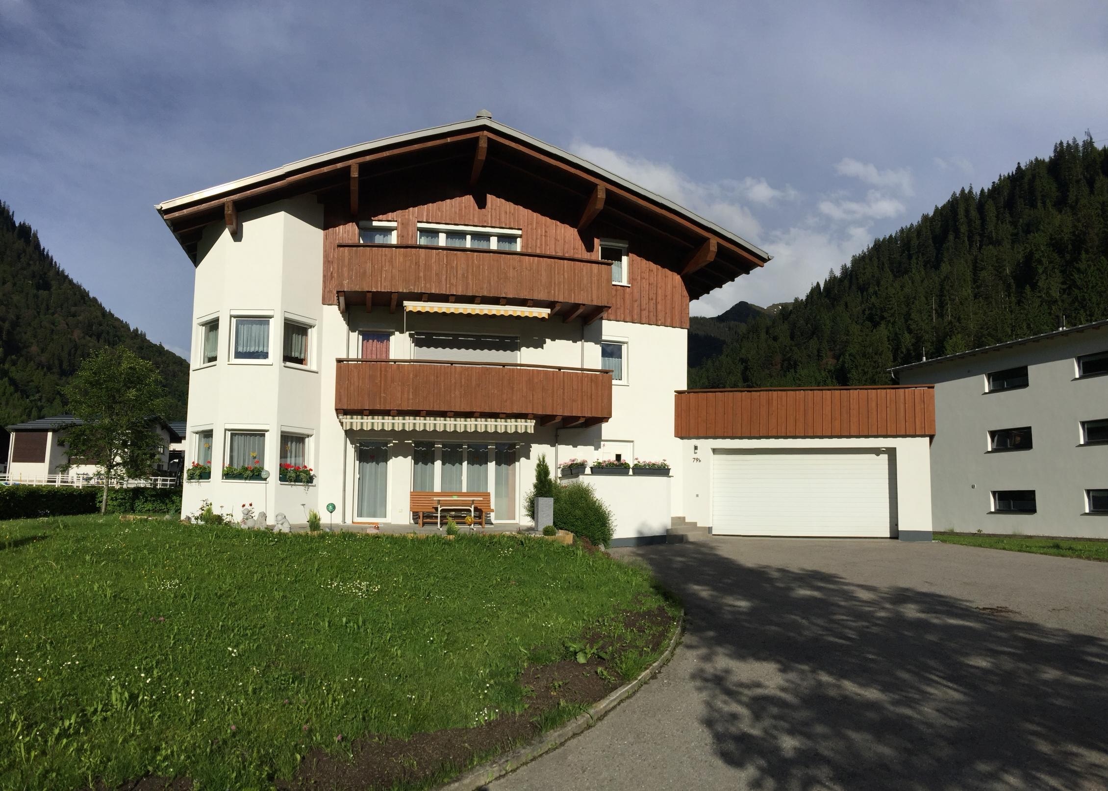 Landhaus Lackner Appartement Kaltenberg Ferienwohnung  Arlberg