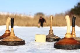 Eisstockschießen auf Natureis