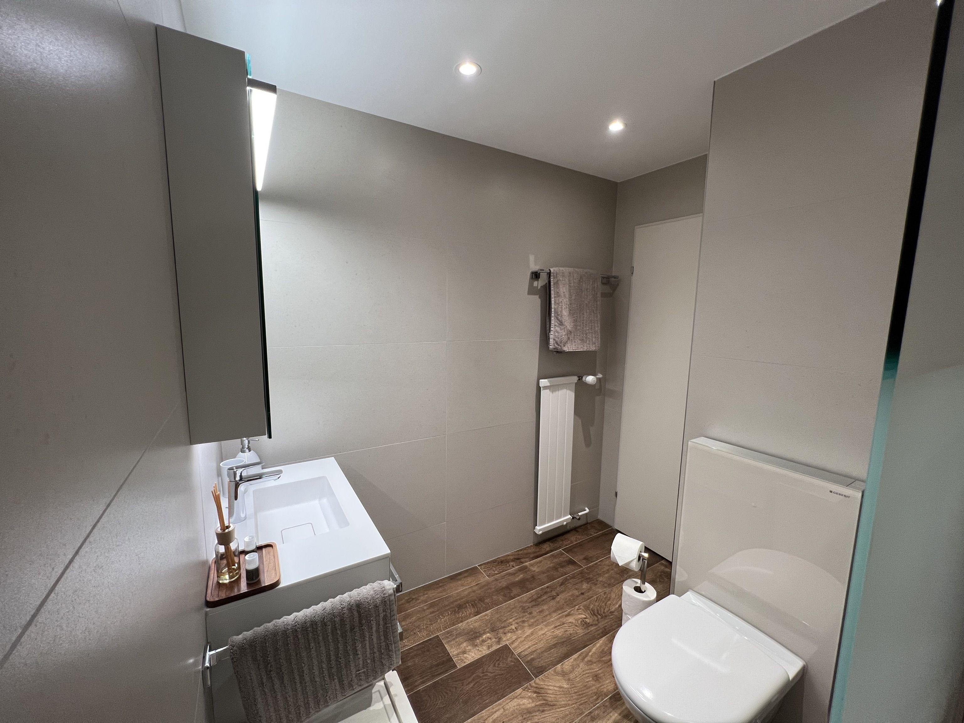 Dusche, WC Dusche, WC