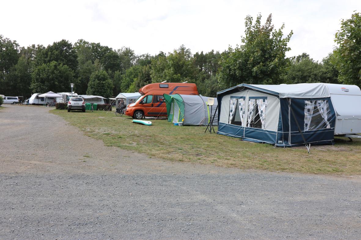 Stellplatz Standard inkl. 1 Caravan mit PKW oder 1 Wohnmobil ca. 100