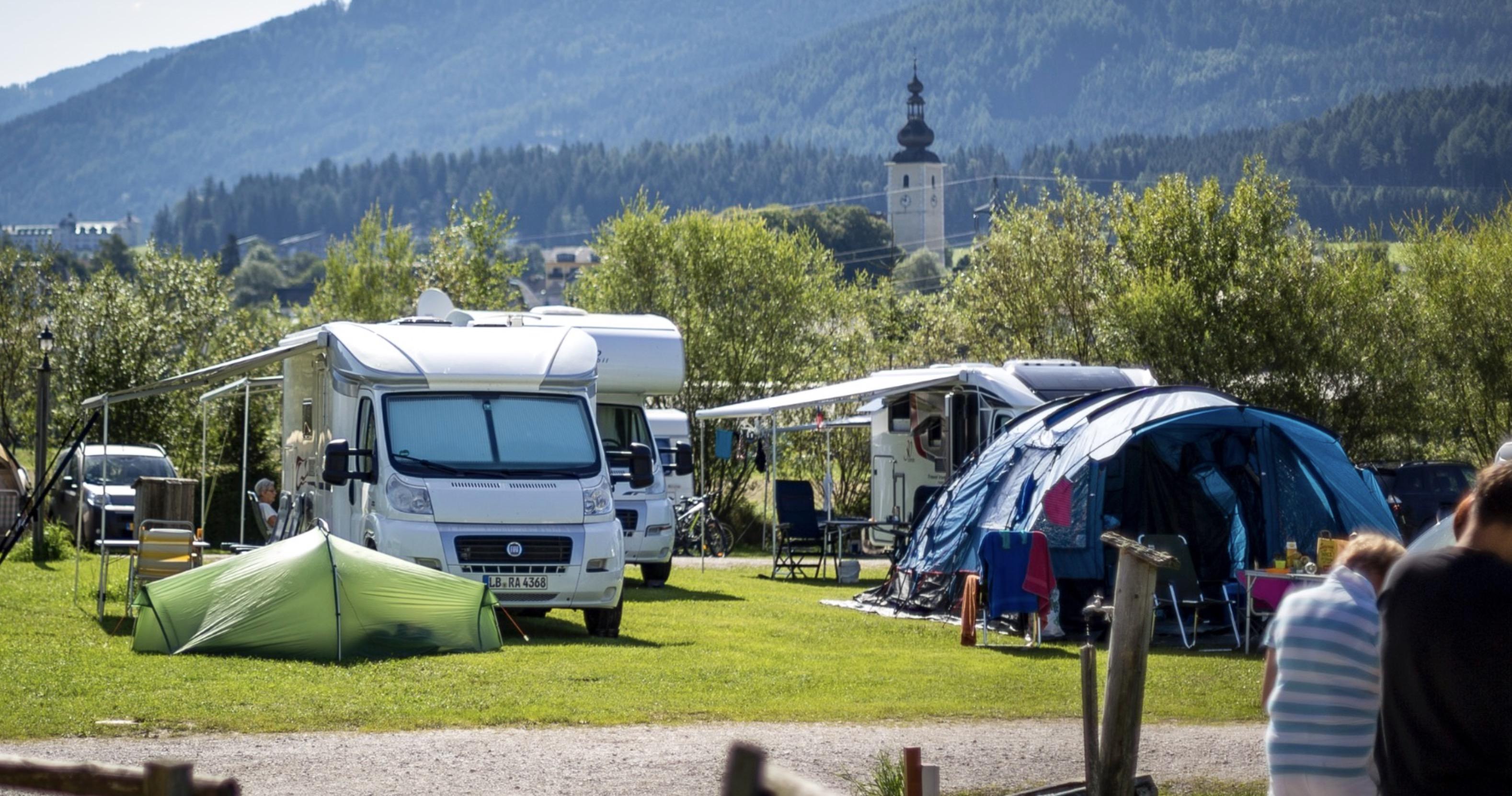 Parkeerplaats voor camper of caravan inclusief elektriciteit