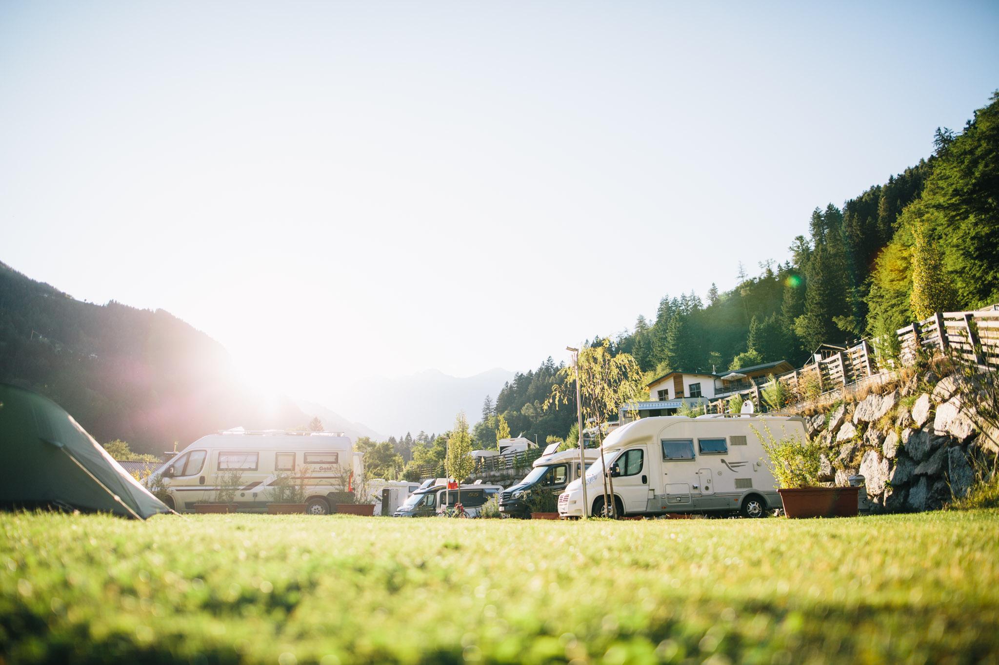 Stellplatz ab 80m² bis ca. 160m² für Wohnmobile und Wohnwagen