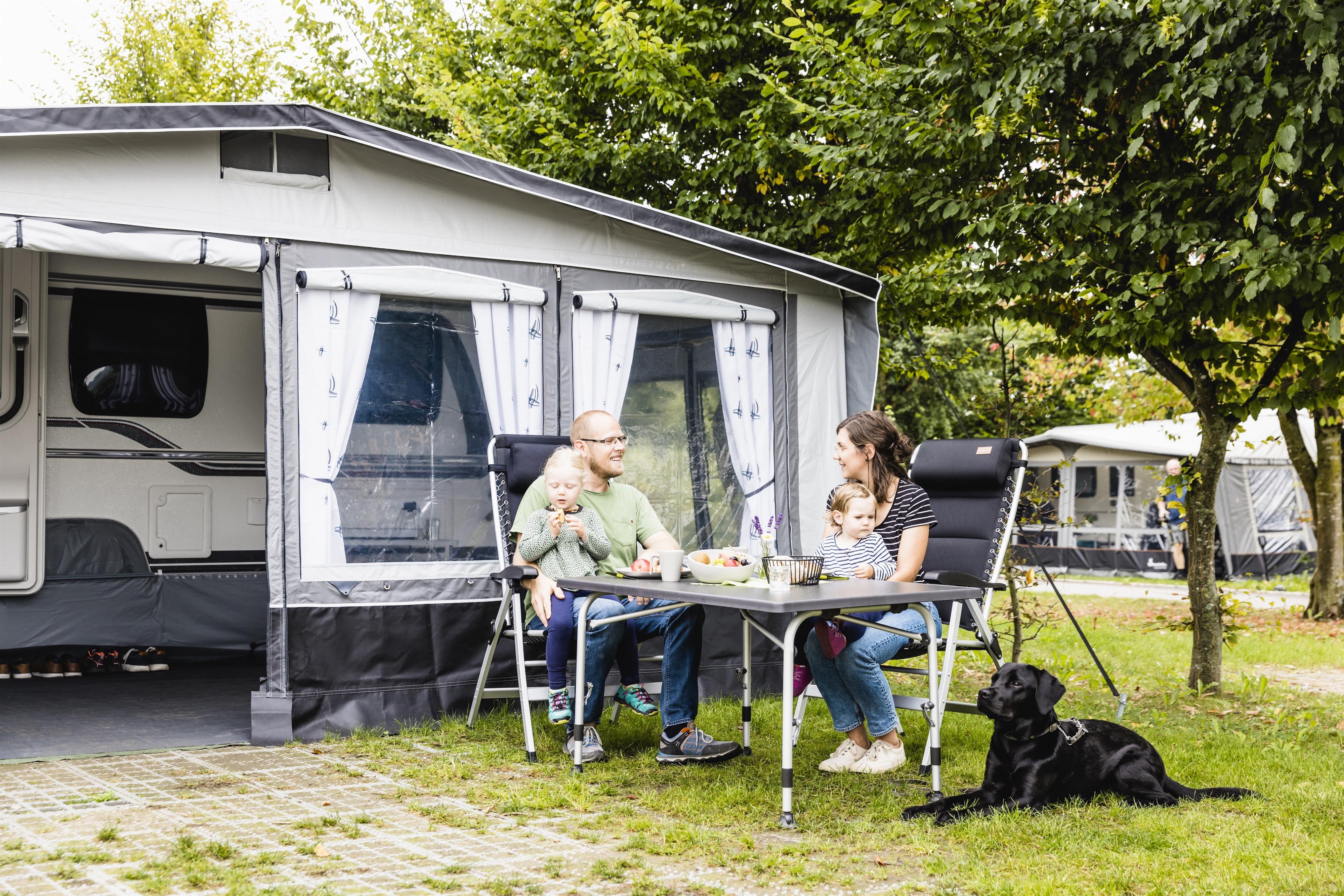 Komfort Stellplatz Hunde willkommen