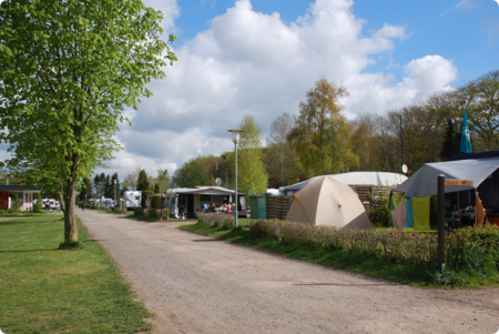 Stellplatz Komfort mit Strom- und Wasseranschluss