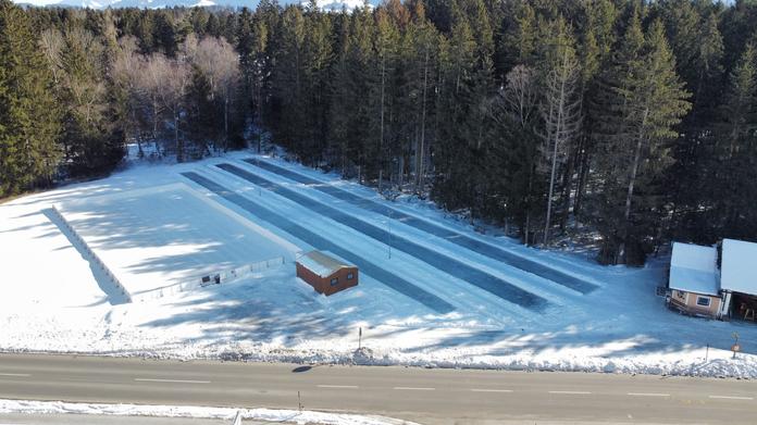 Eisstockschießen Häuserl im Wald