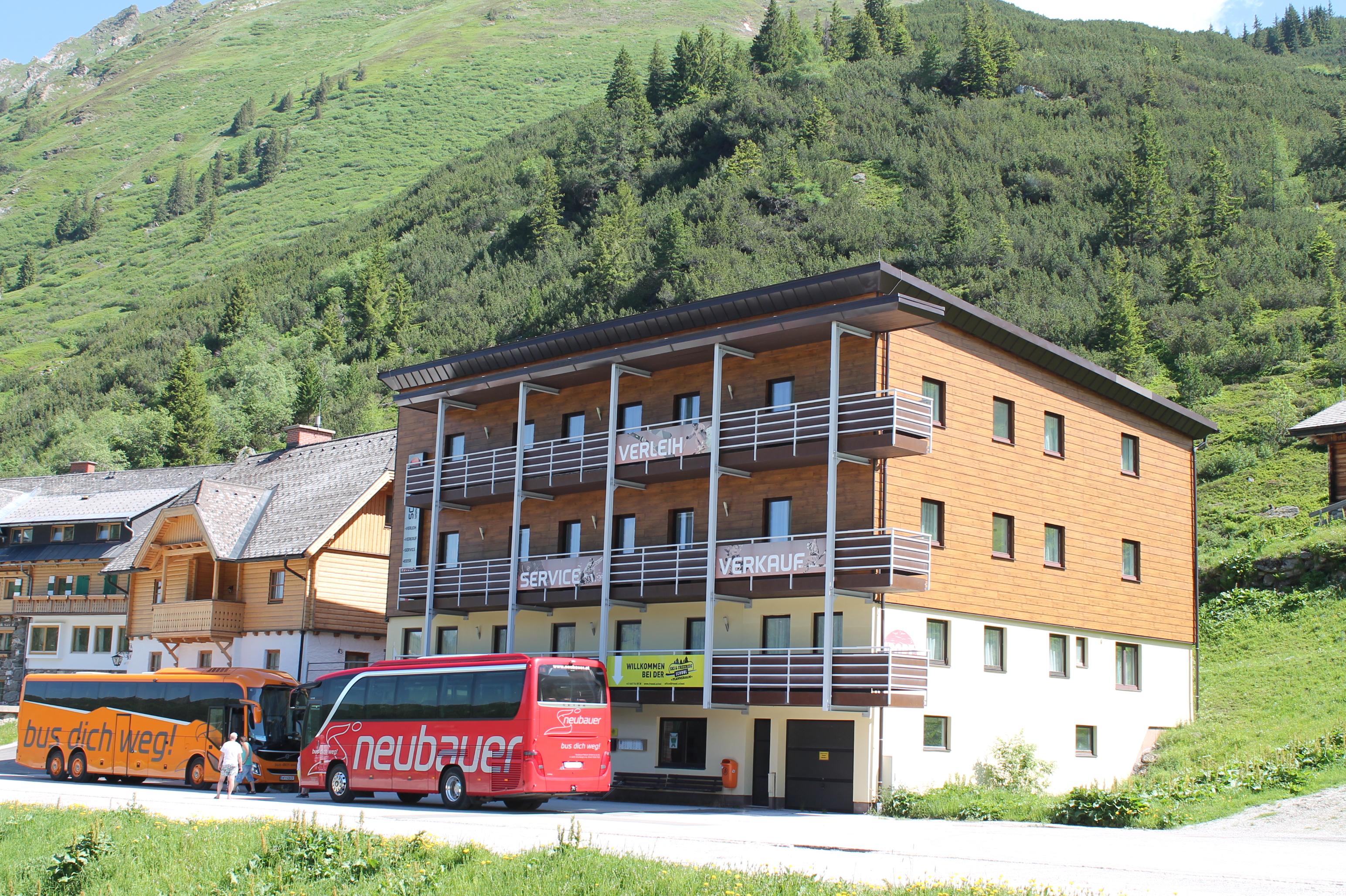 Apartmenthouse Schi-Hans