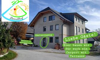 A spacious holiday home with an entrance area. A carport with a terrace is being built on the premises to provide guests with additional comfort.