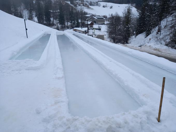 Eisstockschießen Almstube Schlattinger