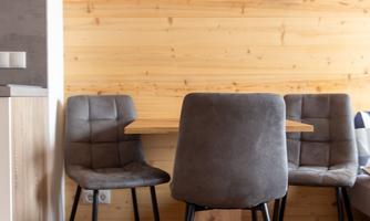 Dining area seating corner