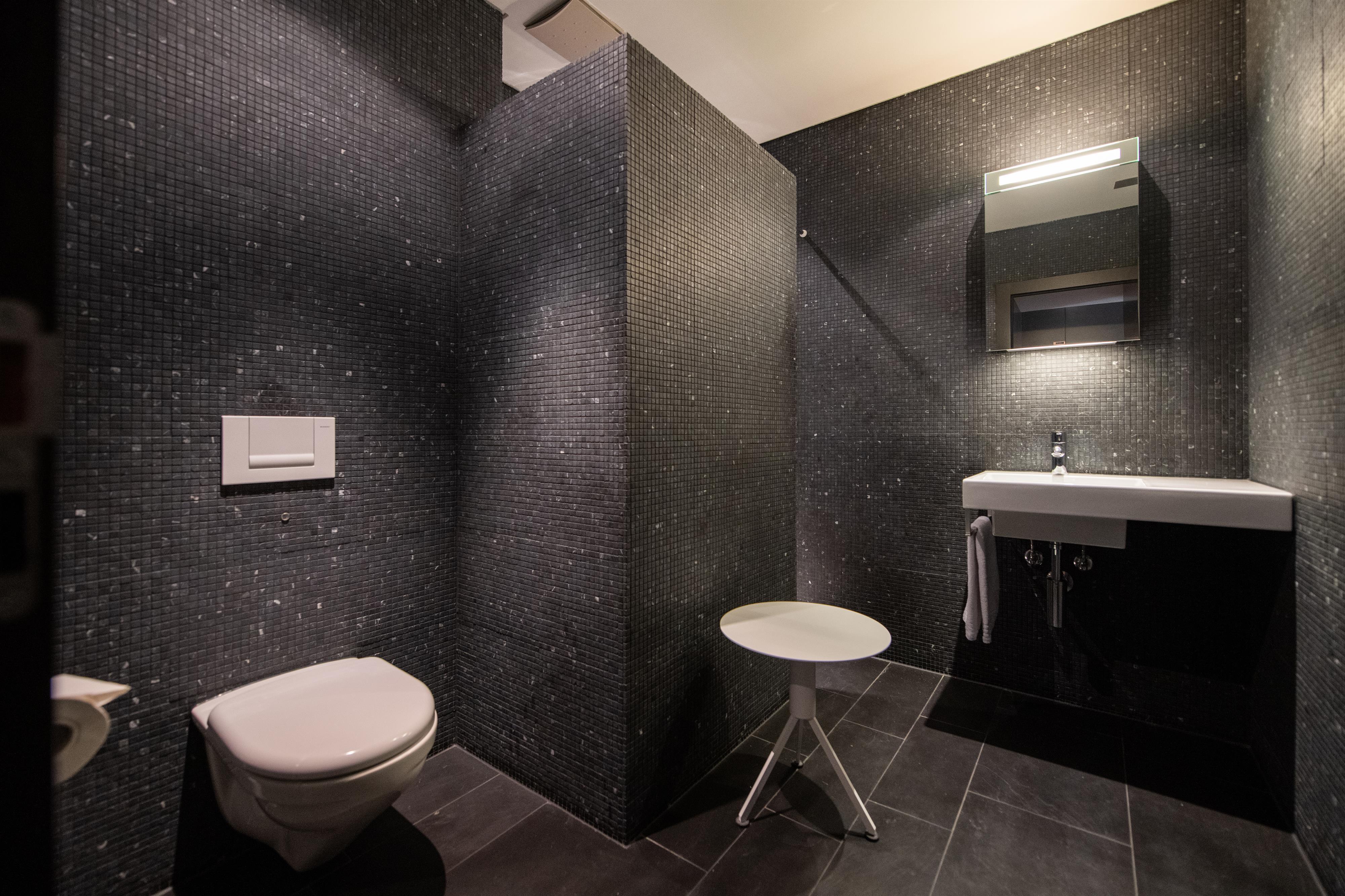 Badezimmer IV Badezimmer IV