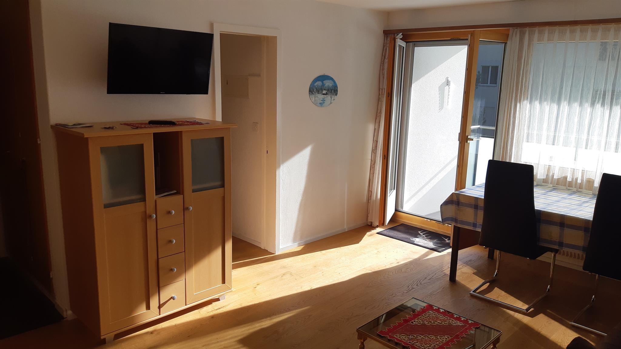 Durchgang Balkon und Küche Durchgang Balkon und Küche