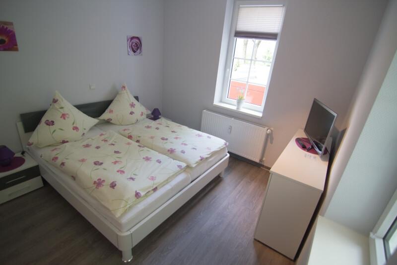 Schlafzimmer Wohnung 2