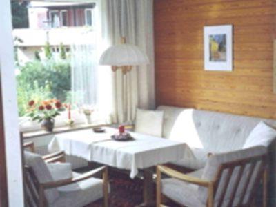 Ein gemütlicher Sitzbereich in der Wohnung