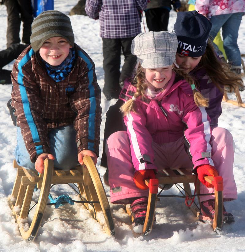 Kinder im Schnee