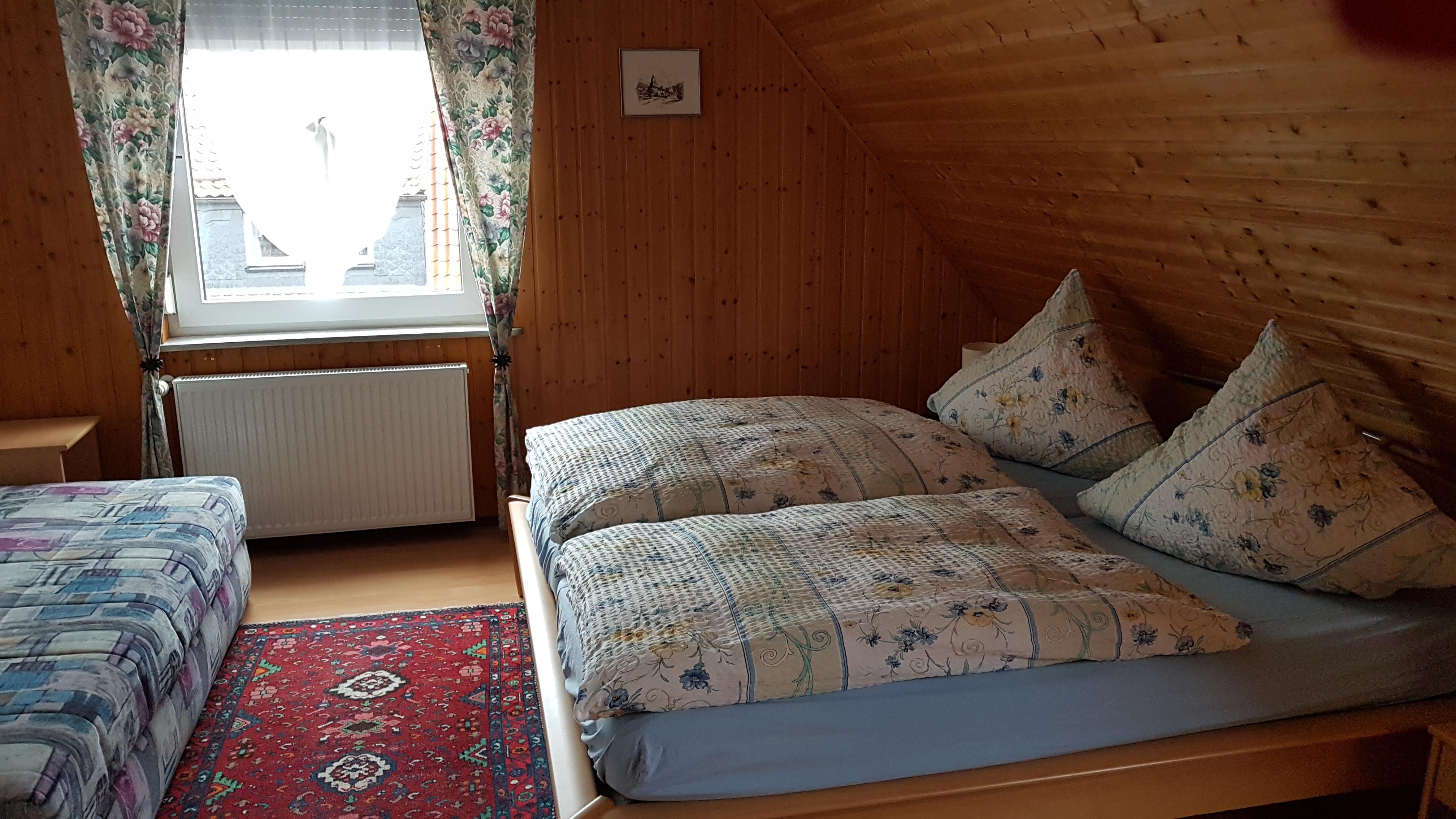 Elternschlafz. m. Schlafcouch