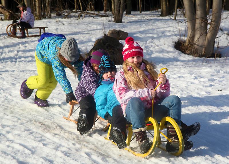 Kinder im Schnee 2