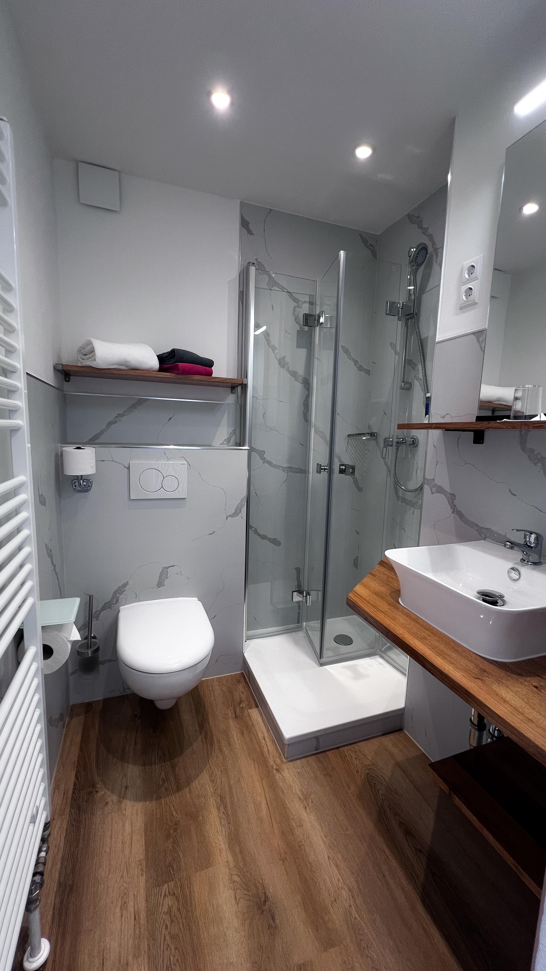 Doppelzimmer Bad
